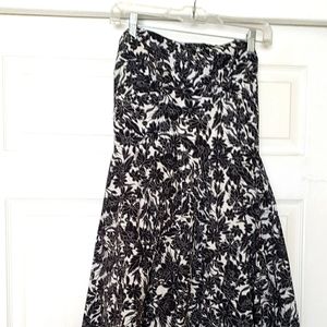 Summer dress with a polyester lining